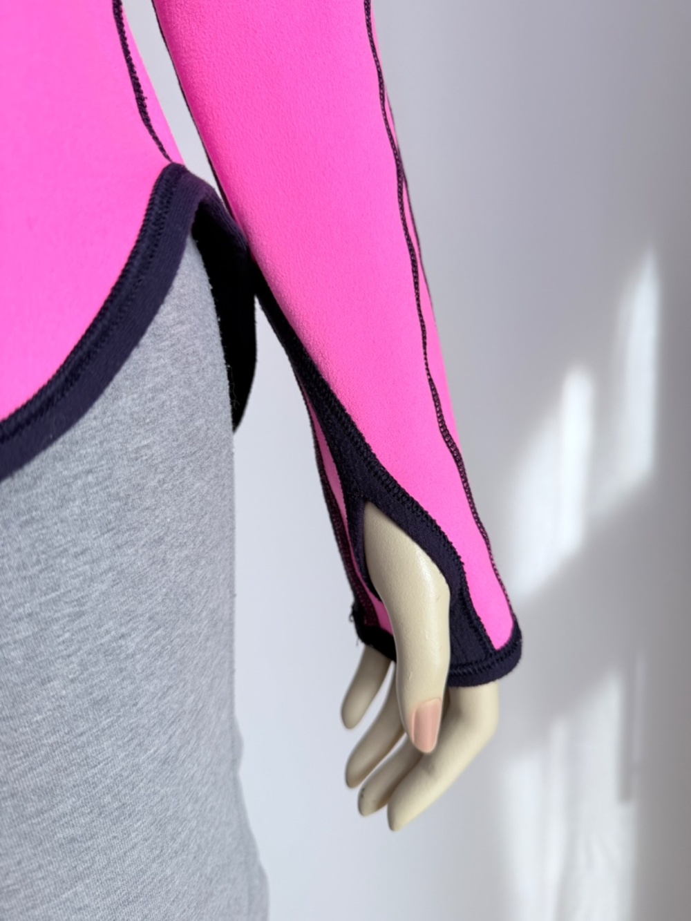 Lululemon Runder Under Long Sleeve - Picture 11 of 14